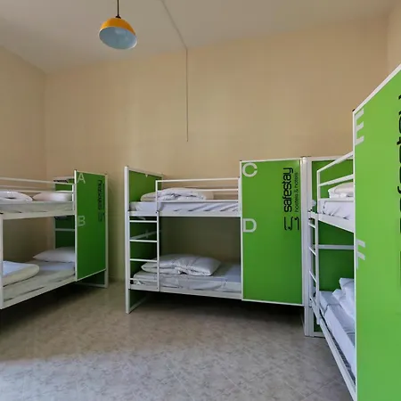 Хостел Safestay Materdei Неаполь