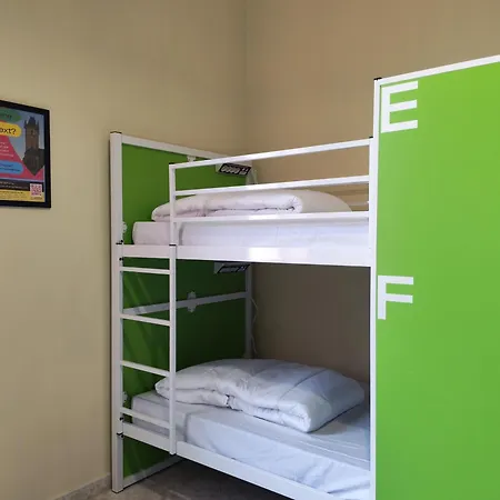 Safestay Materdei Хостел *