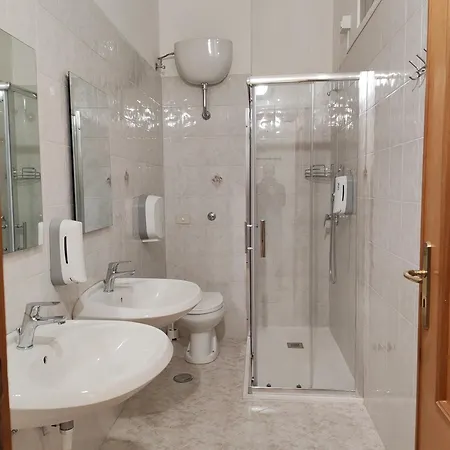 Хостел Safestay Materdei