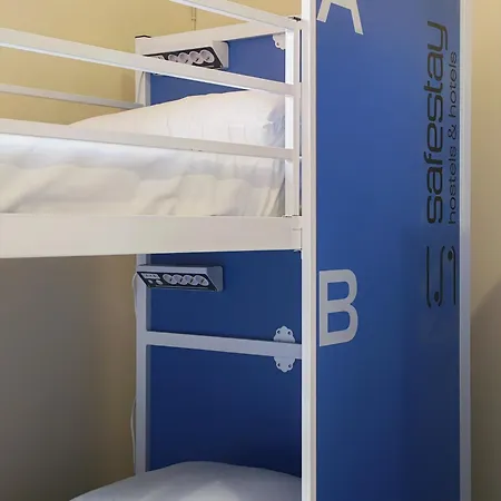 Safestay Materdei Хостел